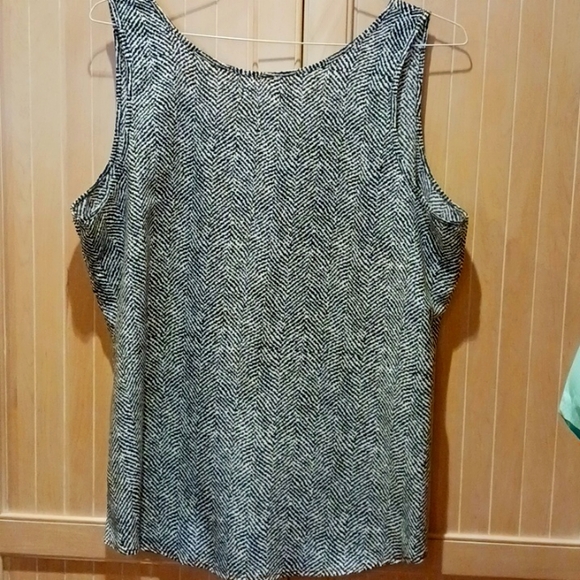 Faded Glory Sleeveless Blouse XXL EUC - Picture 2 of 6
